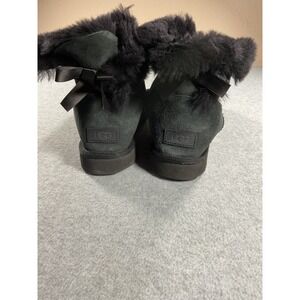 UGG Gita Bow Mini Black Suede Sheepskin Ankle Boots 1016501 Womens 9